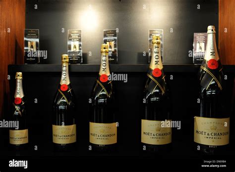 lv moet hennessy stock